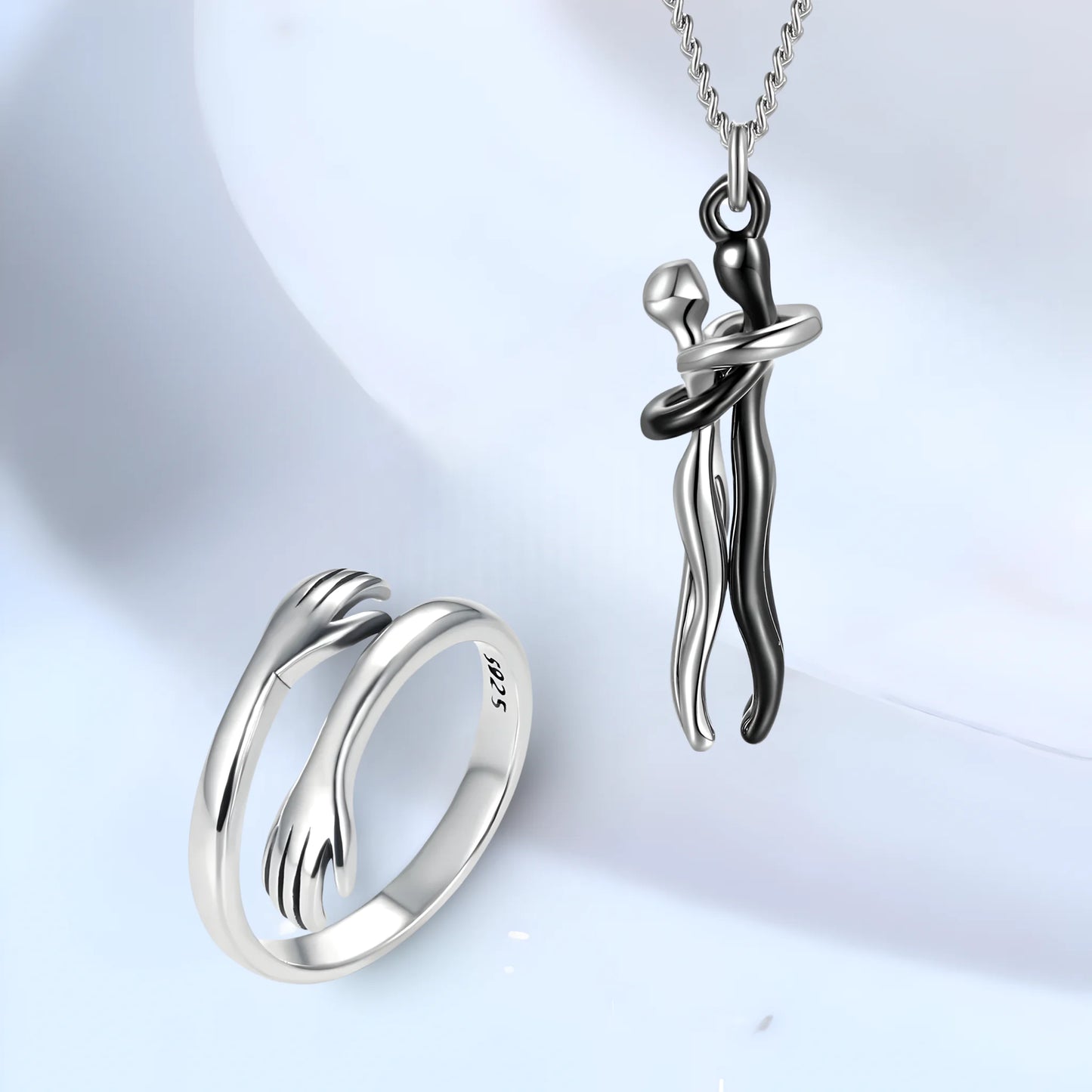 Hug Necklace Ring Set