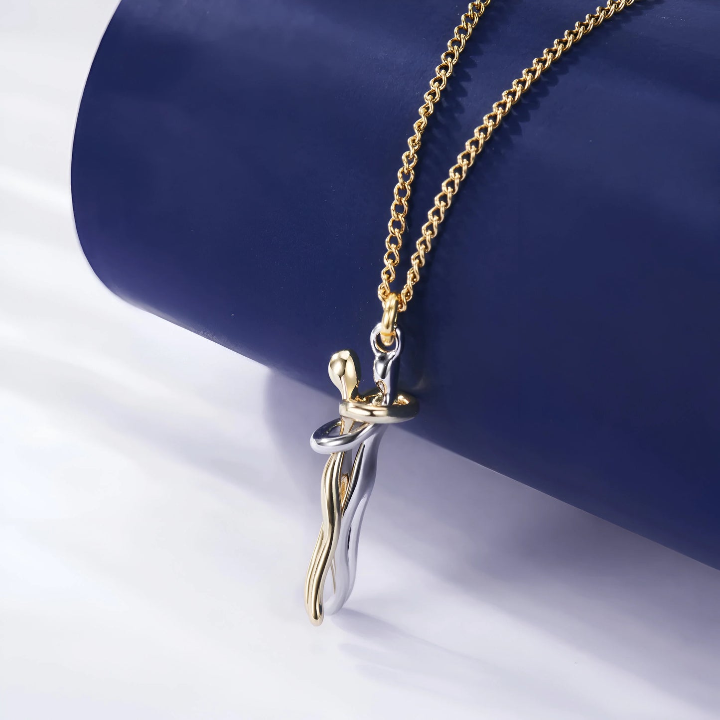 Hug Necklace Ring Set