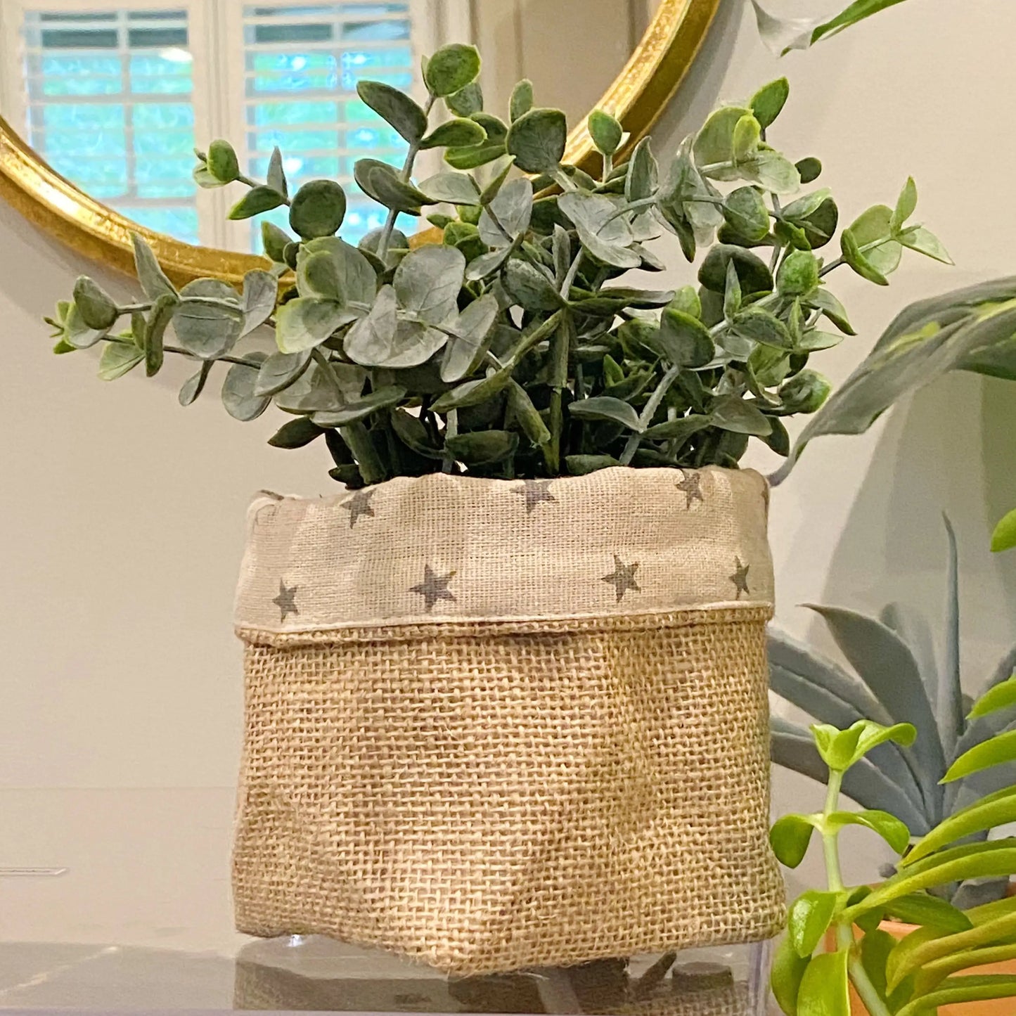 Reversible Burlap Plant Pot Cover